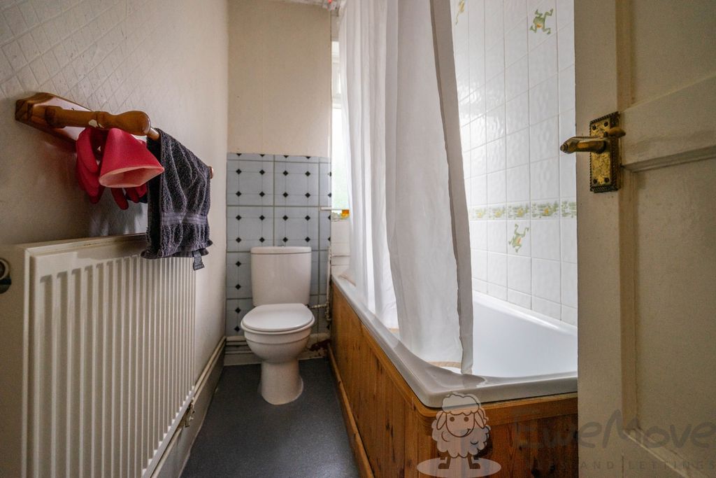 Property photo 2 of 6 Dmc02730-Hdr