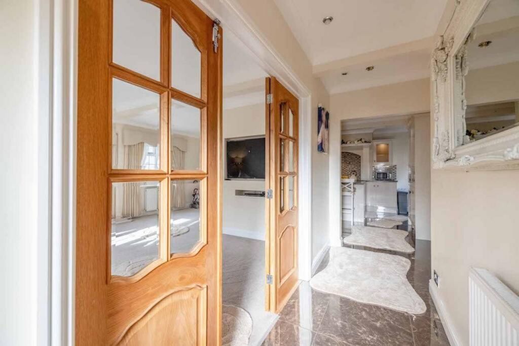 Additional image 15 of 7 bed detached bungalow for saleBangors Road North, Iver SL0