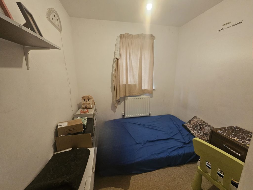 Property photo 3 of 6