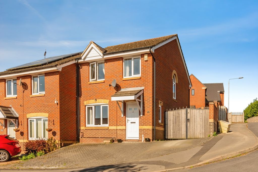 Property photo 1 of 17 Pbox-Img.Jpg