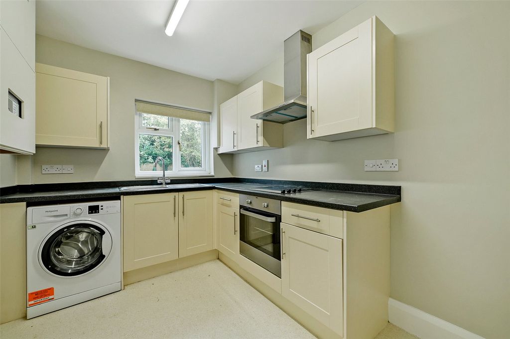 Property photo 3 of 10 Picture No. 21