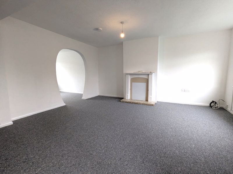 Property photo 2 of 16 Photo 12