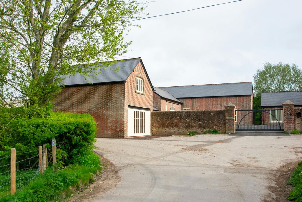 Property photo 1 of 6 1-Web-2.Jpg