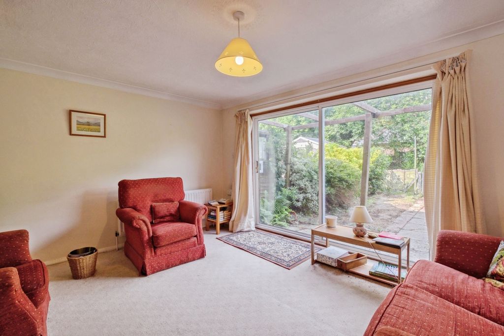 Property photo 2 of 15 Pbox-Img.Jpg