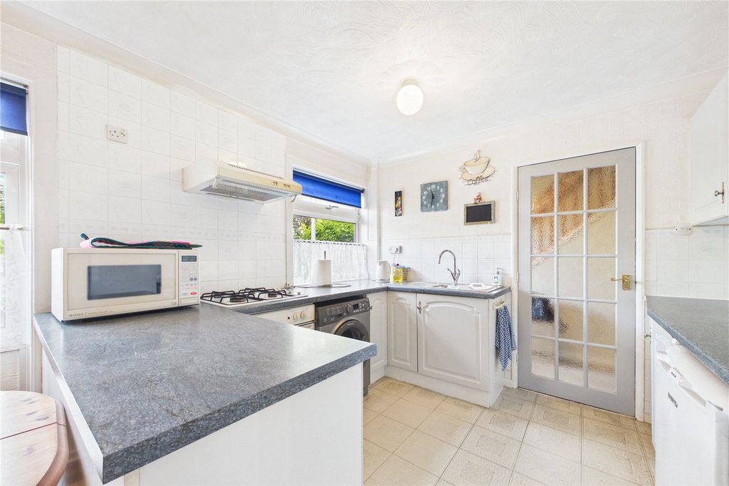 Property photo 2 of 20 Kitchen