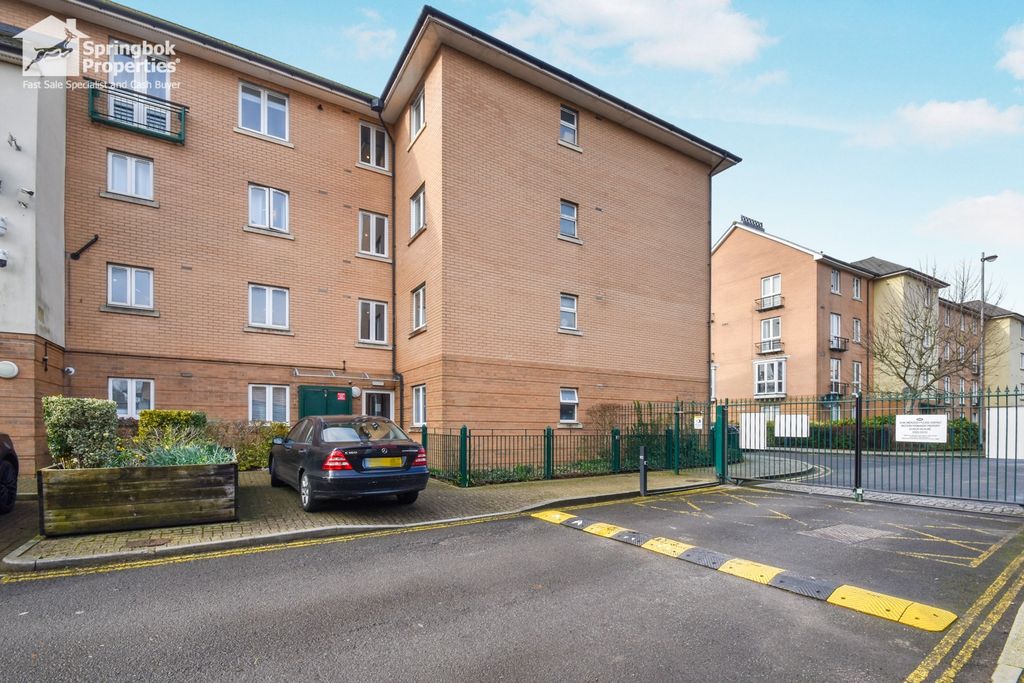 Property photo 1 of 12 Front View