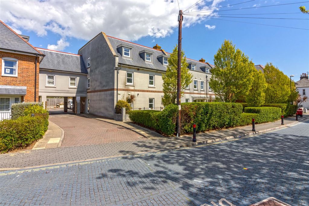 Property photo 1 of 11 _Mg_7335-Hdr.Jpg