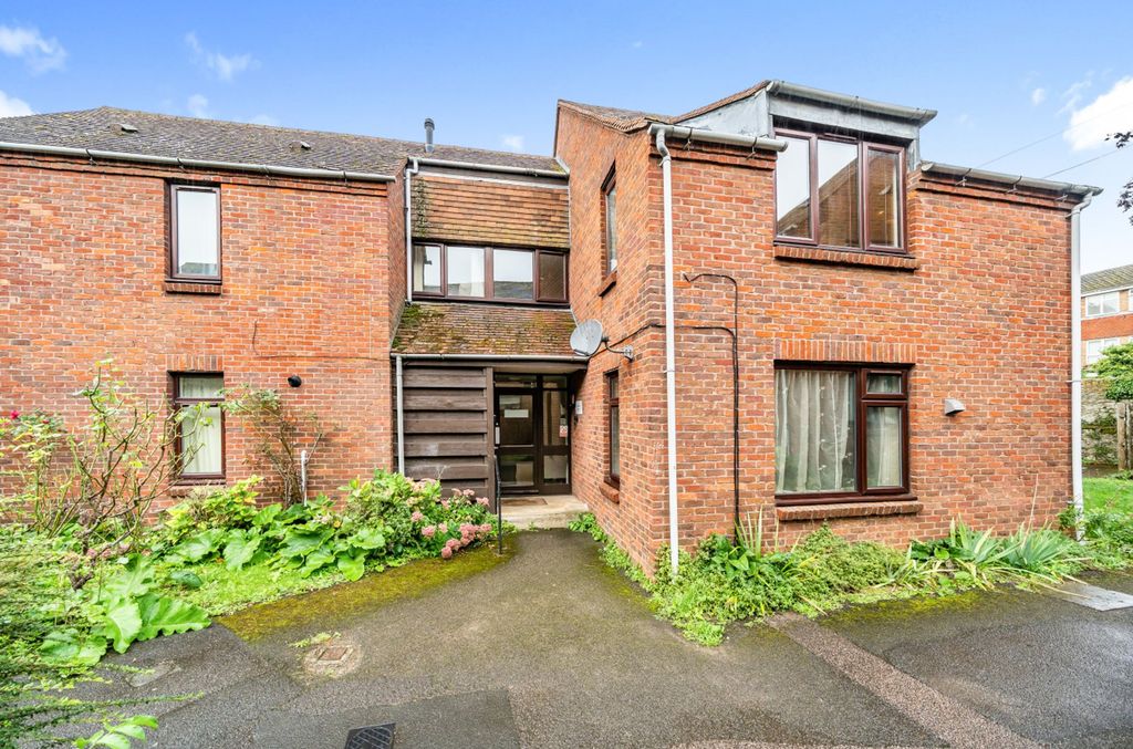 Property photo 1 of 7