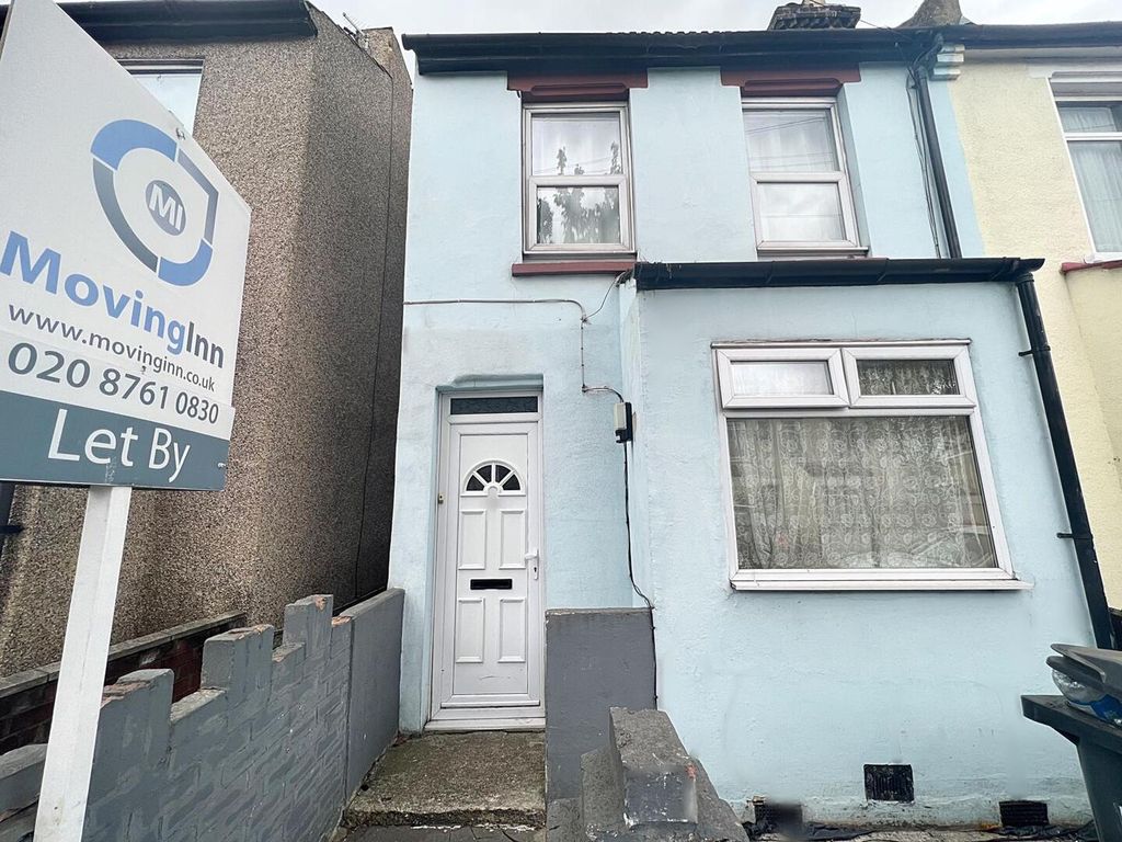 Property photo 1 of 5 Front (Exterior)