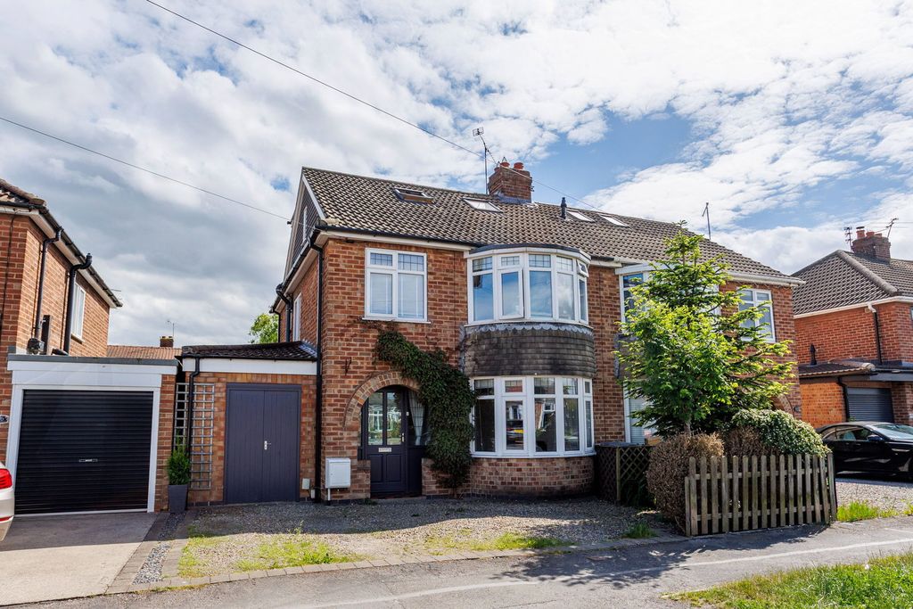 Property photo 1 of 24