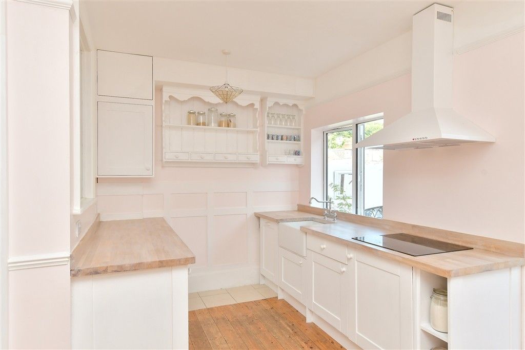 Property photo 1 of 16 Kitchen/ Dining Area