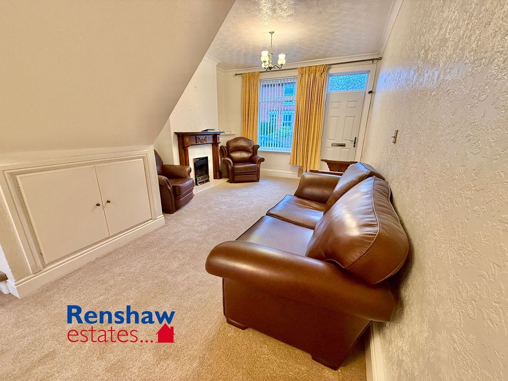 Property photo 2 of 13 L (2)
