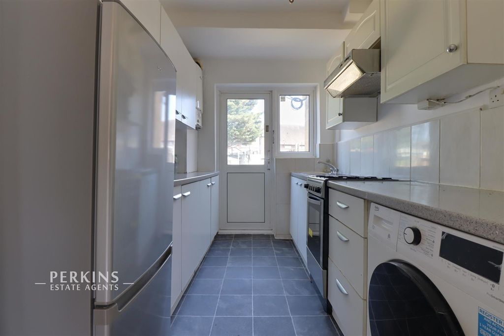 Property photo 3 of 8 K.Jpg