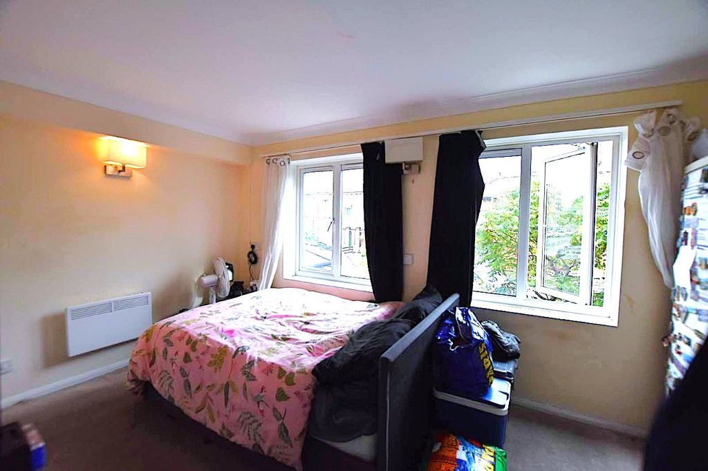 Property photo 2 of 6 Picture No. 01