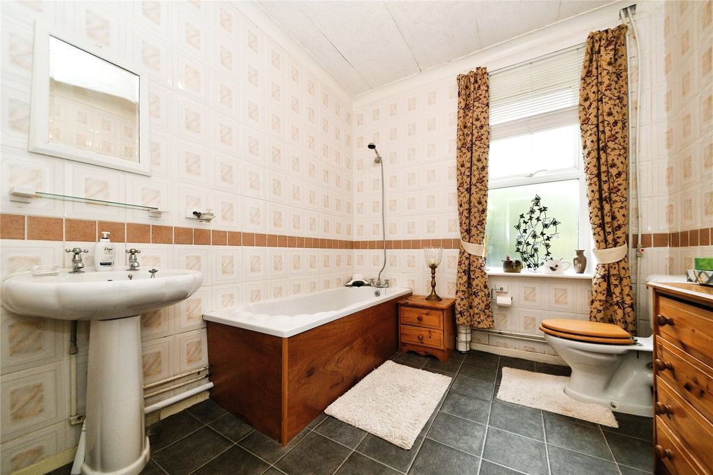 Property photo 2 of 18 Picture No. 02