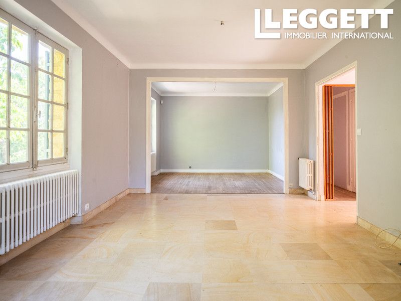 Property photo 3 of 10