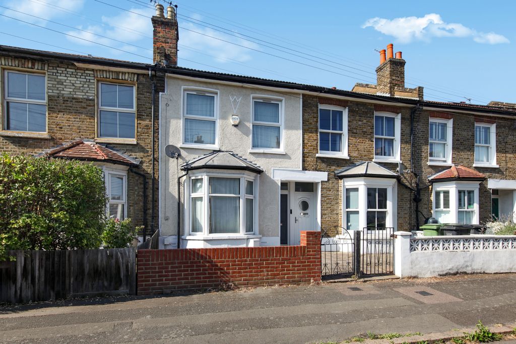 Property photo 1 of 19