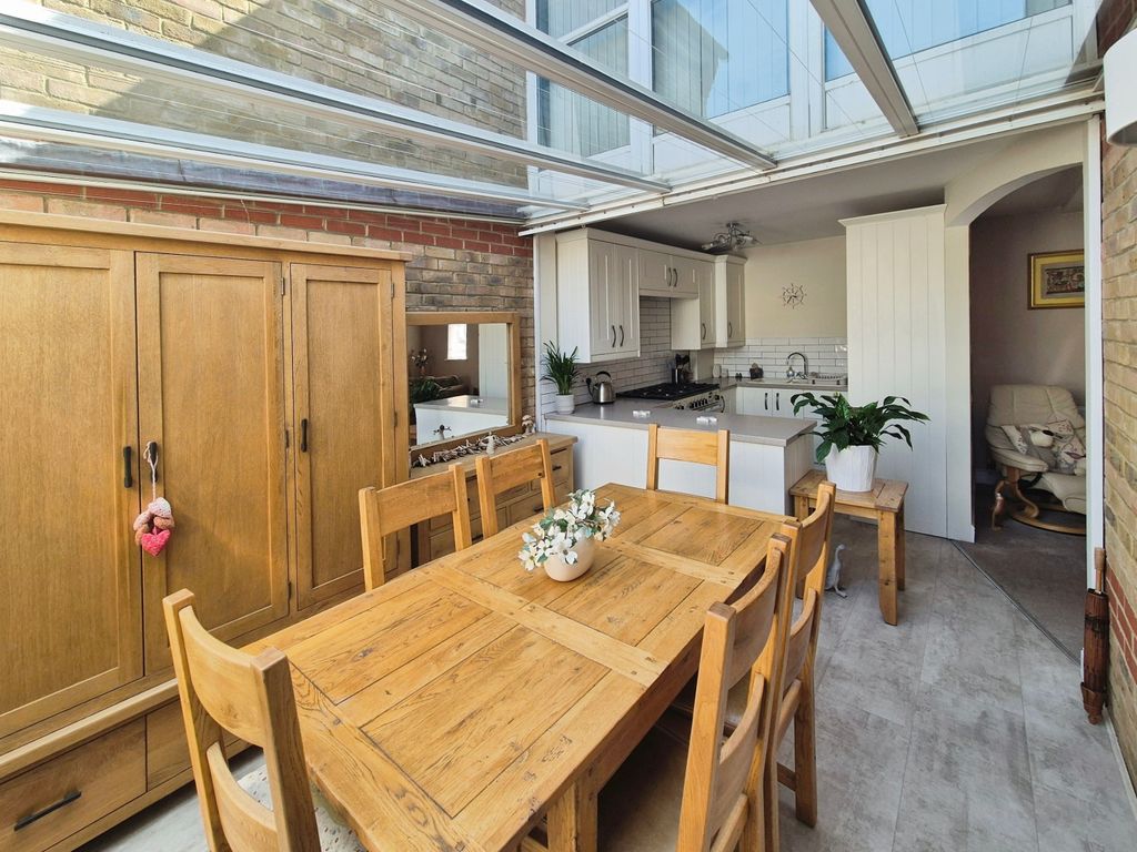 Property photo 2 of 13 1E6Bf53c-20250613_153625
