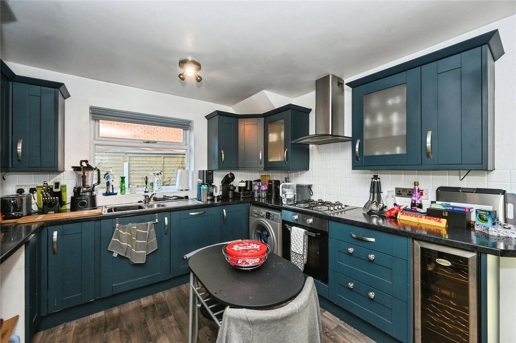 Property photo 2 of 16 Picture No. 01