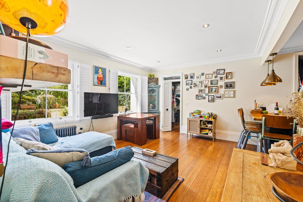 Property photo 3 of 12 Living Room