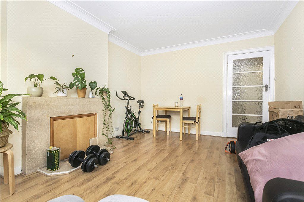 Property photo 2 of 10 Living Room
