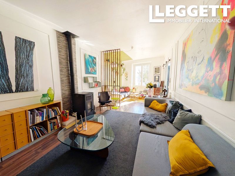 Property photo 2 of 10