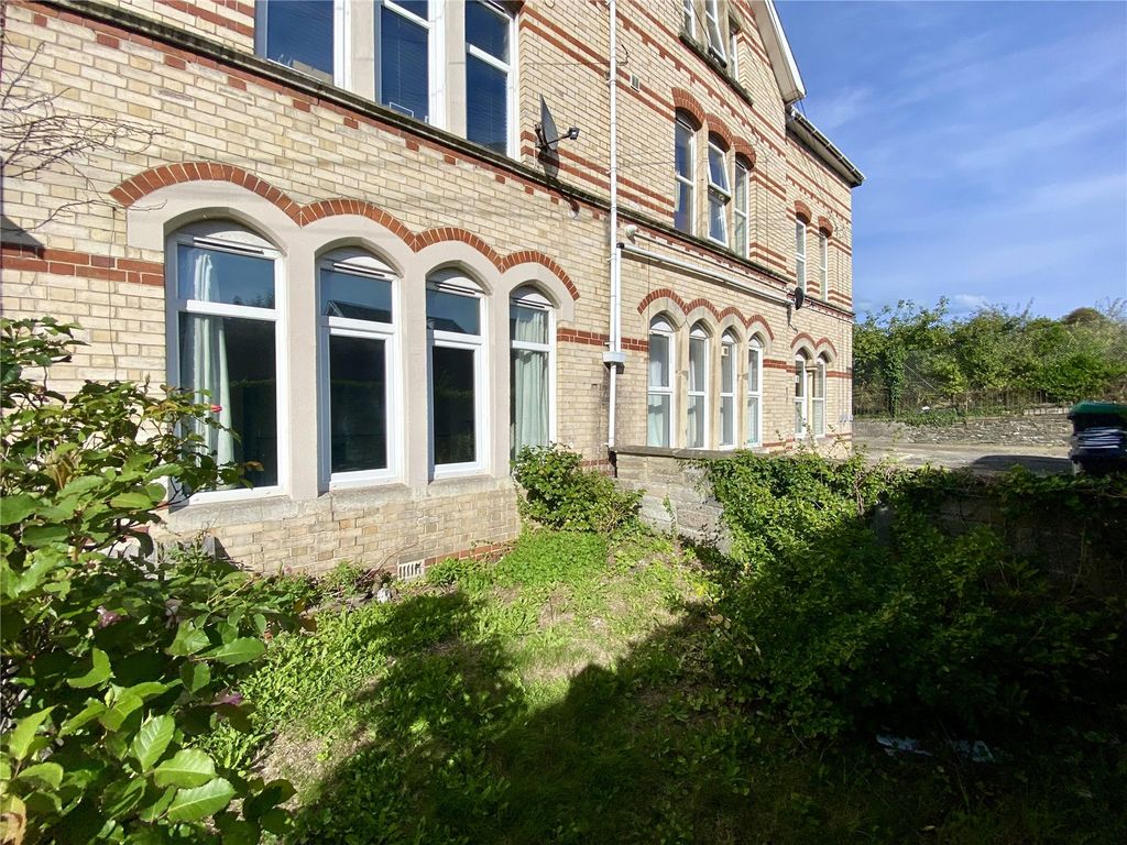 Property photo 1 of 19 Picture No. 20