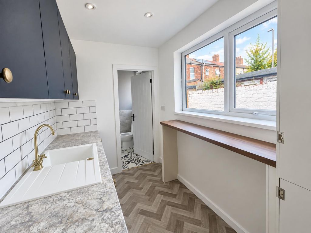 Property photo 1 of 8 6367A801-B3ba-404F-A90d-31Db7B628Bfb.Png