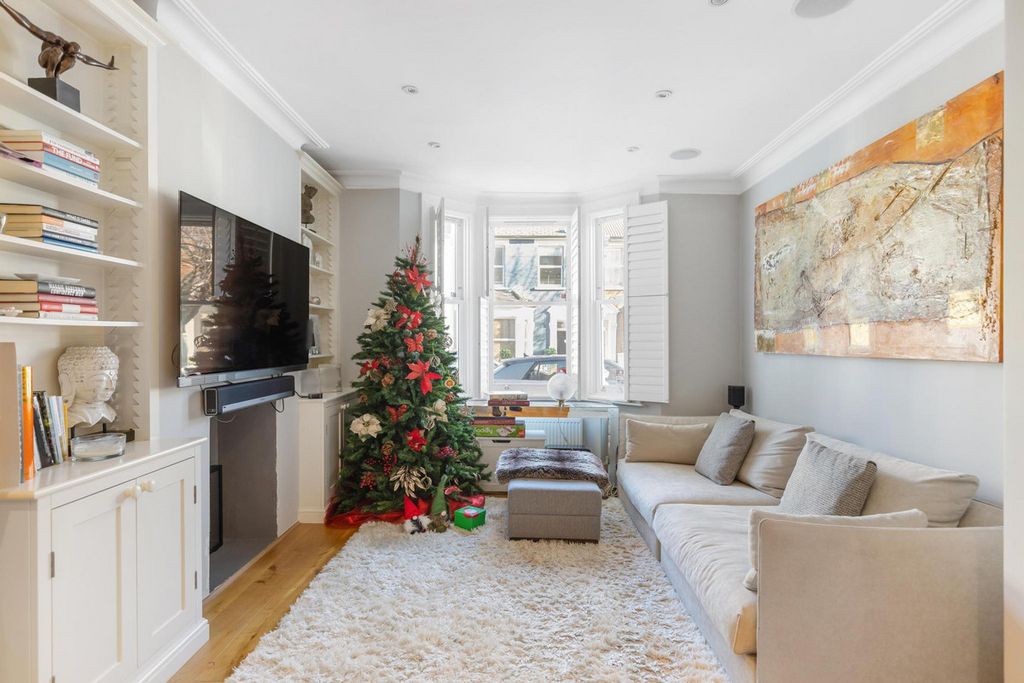 Property photo 3 of 17