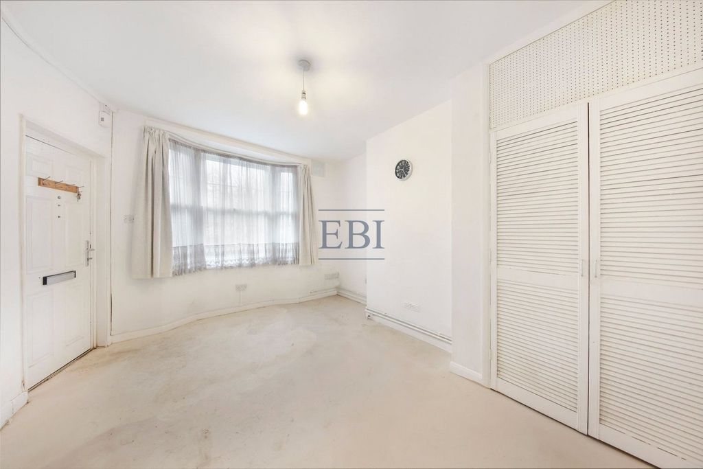 Property photo 3 of 16 Picture No. 08