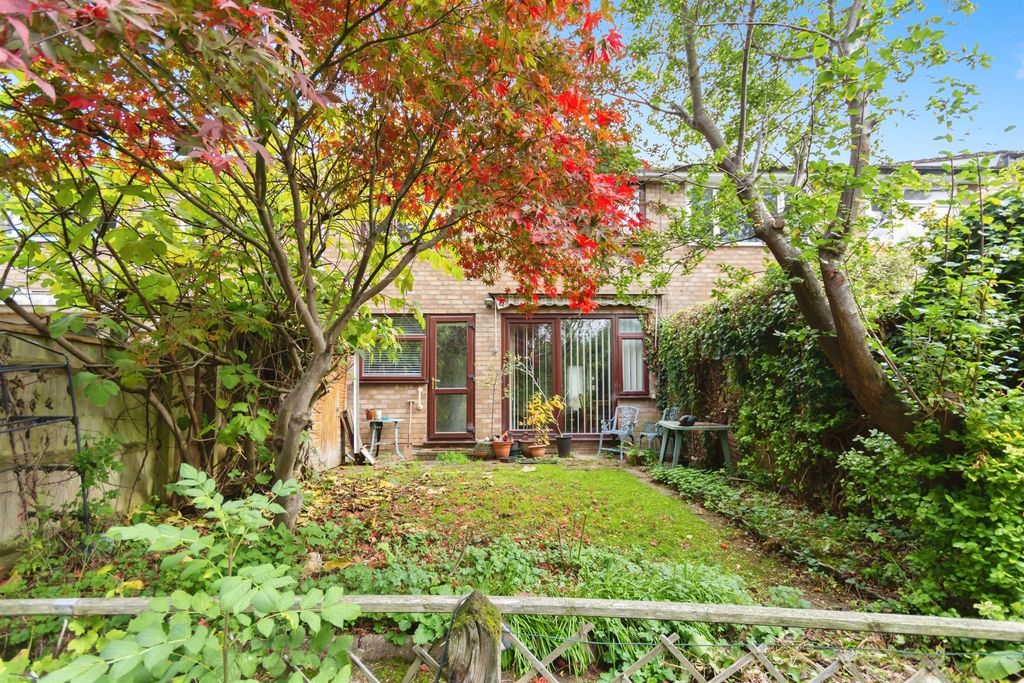 Property photo 3 of 17