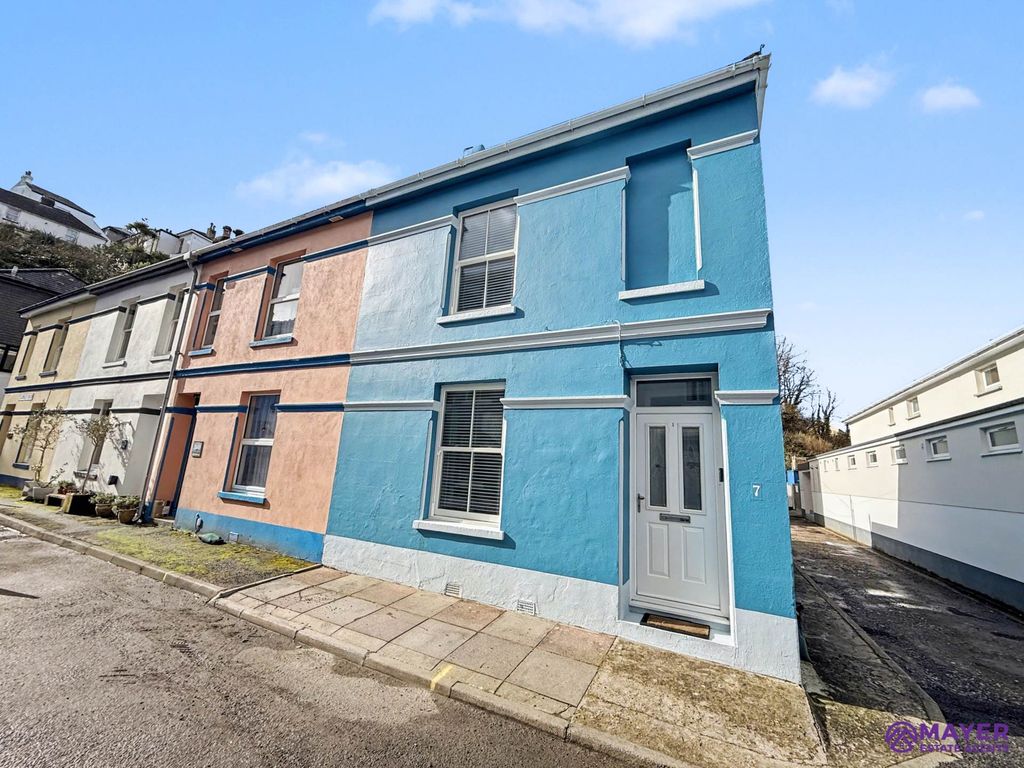Property photo 2 of 14