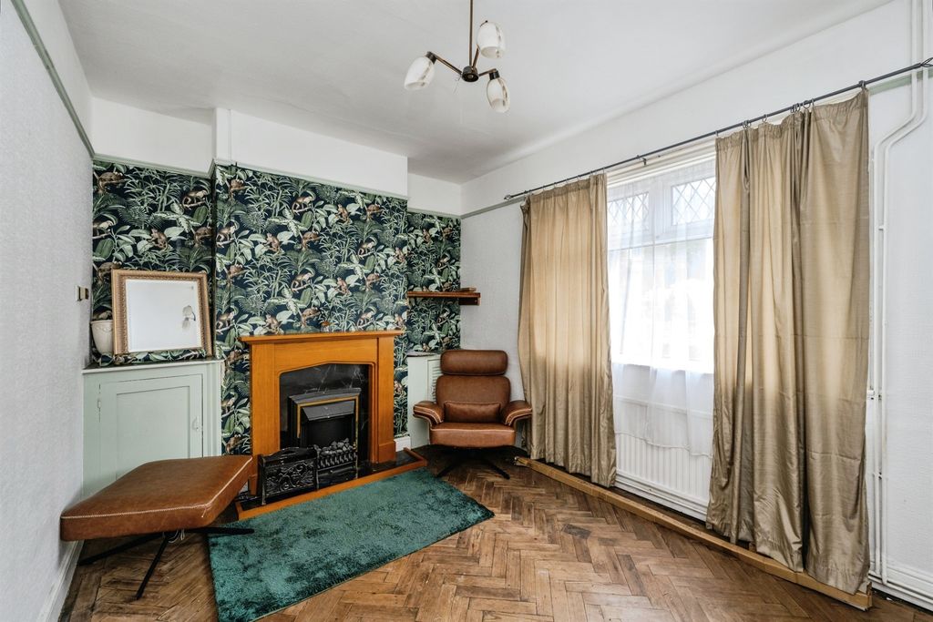 Property photo 2 of 16