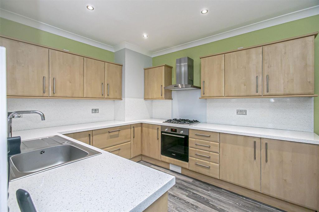 Property photo 3 of 21 Rdc0410Levi Kicthen (2).Jpg