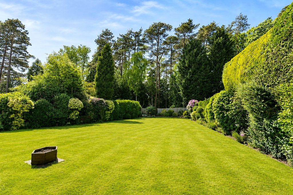 Property photo 2 of 24 Picture No. 70