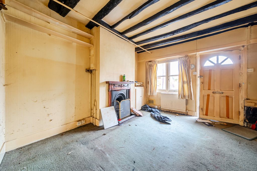 Property photo 2 of 14