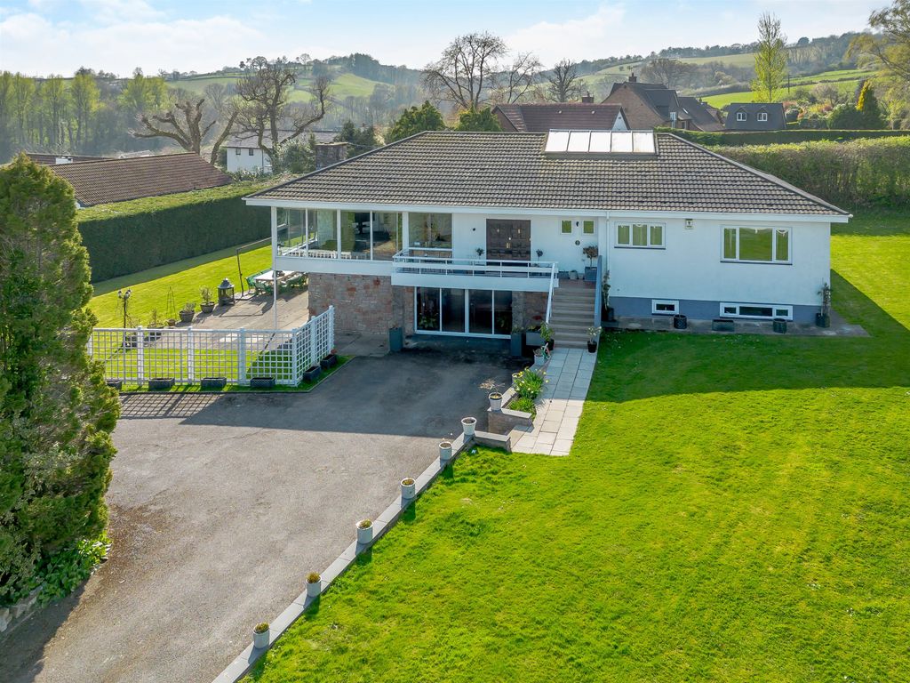 Property photo 2 of 56