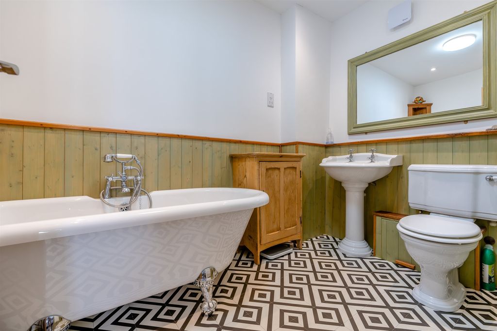 Additional image 17 of 6 bed end terrace house for saleBridge Street, Chepstow, Monmouthshire NP16