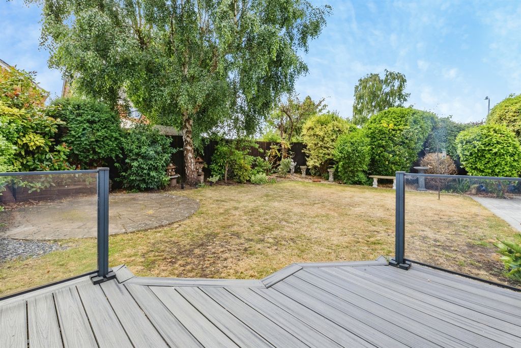Property photo 2 of 20