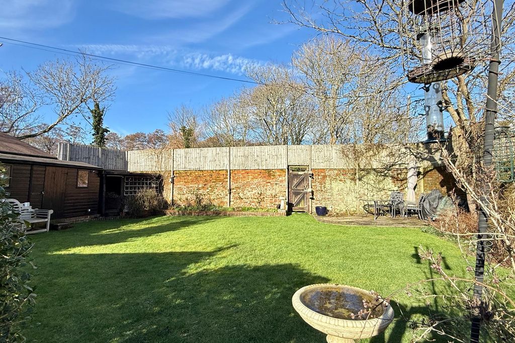 Property photo 2 of 35 Gallery