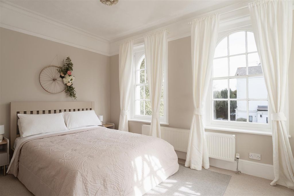 Property photo 3 of 14 6.Jpg