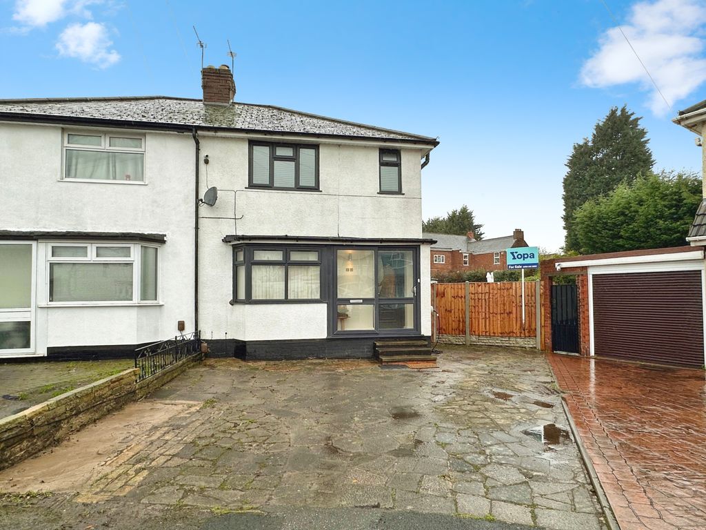 Property photo 1 of 16 Front