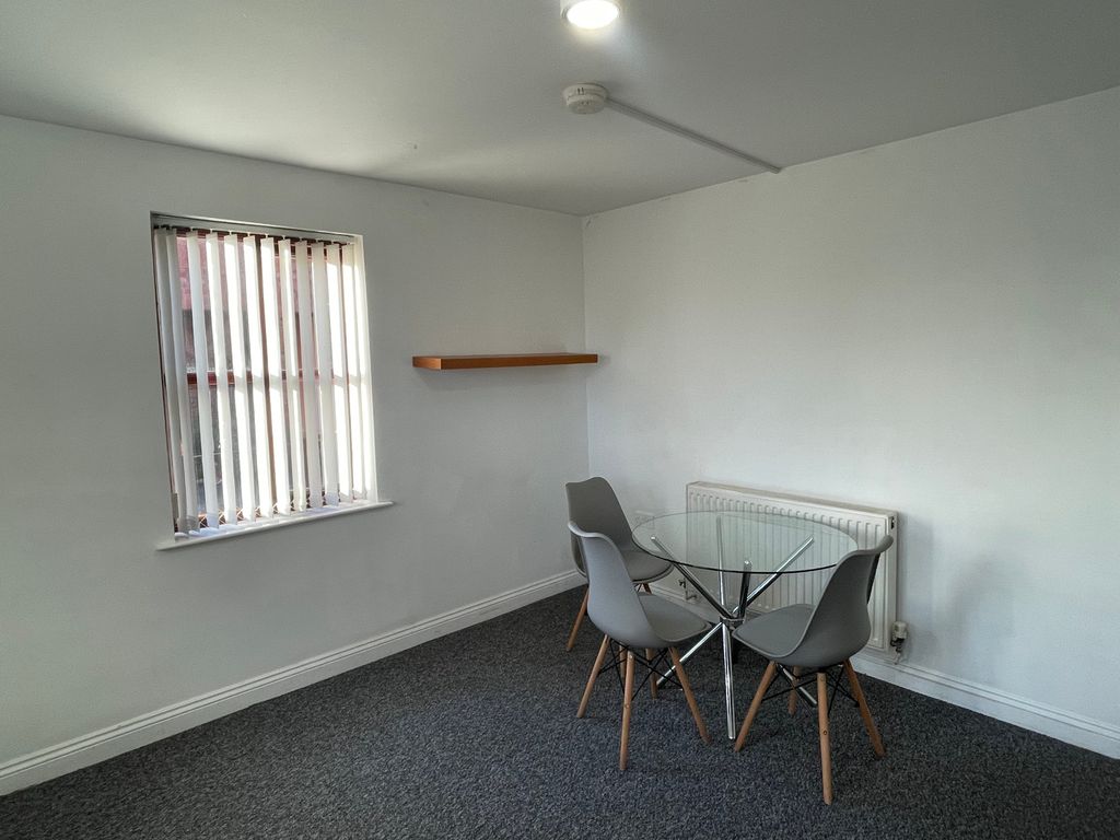 Property photo 3 of 8 Img_2732