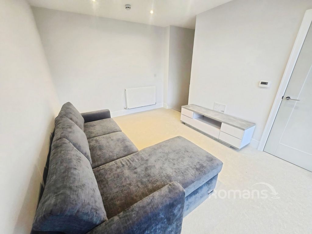 Property photo 2 of 12 Pbox-Img.Jpg