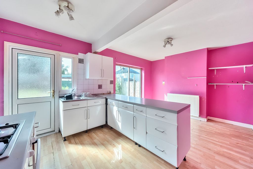Property photo 3 of 22 1333494-4-688Cb28...