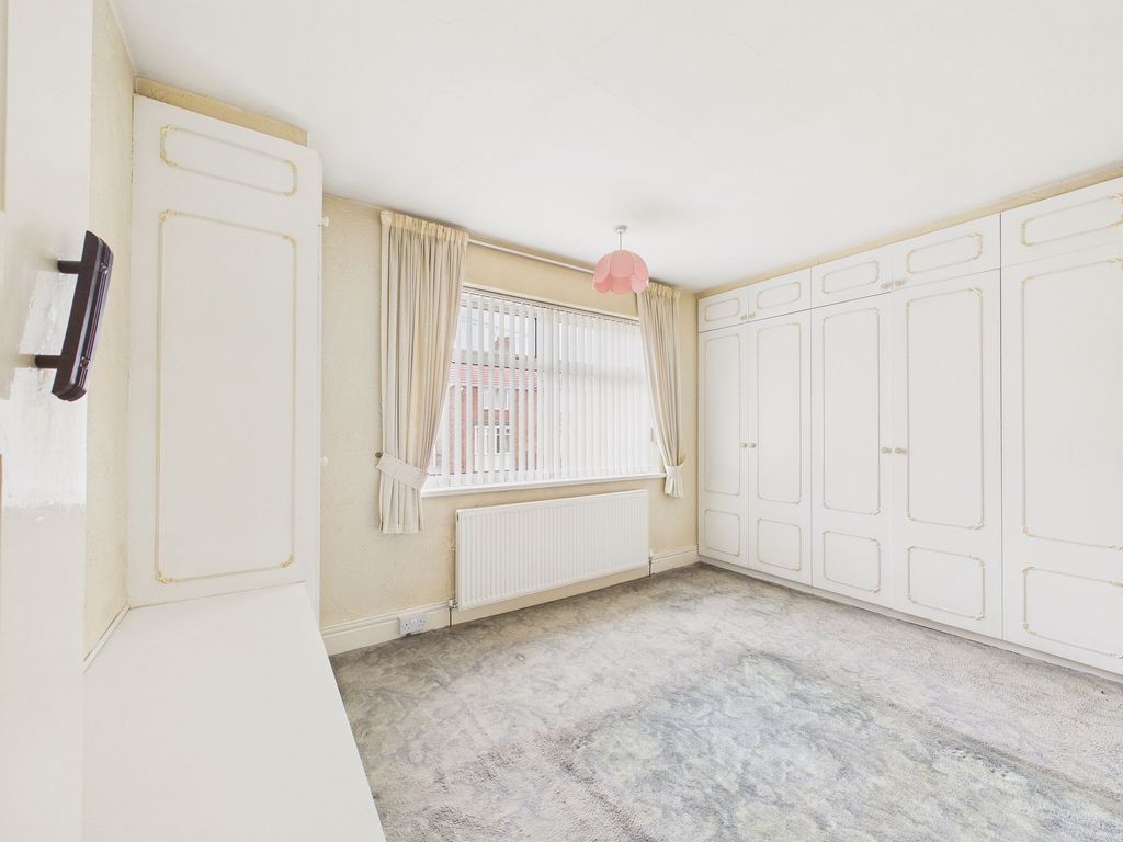 Property photo 3 of 10 Bedroom