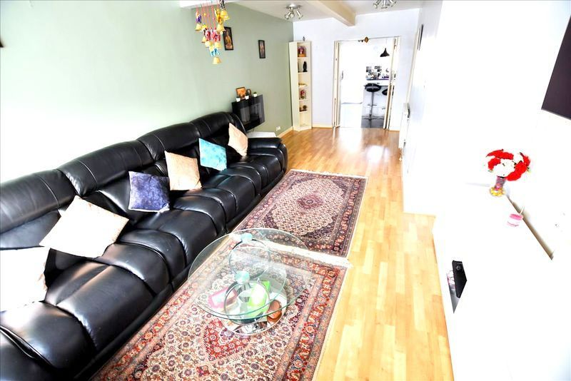 Property photo 2 of 10