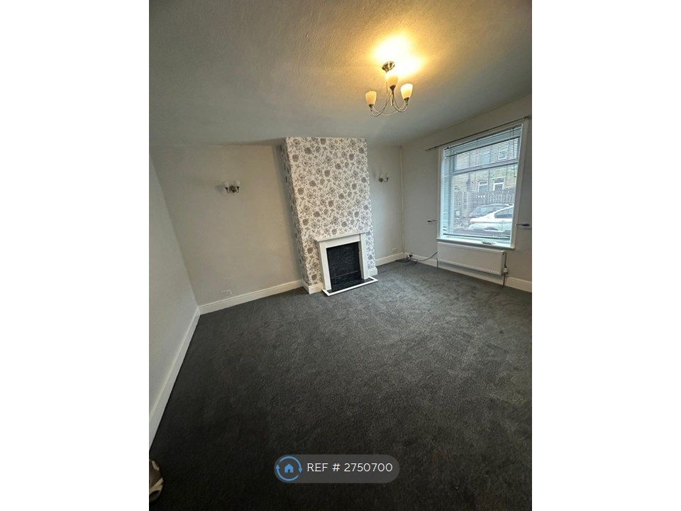 Property photo 1 of 10 Lounge