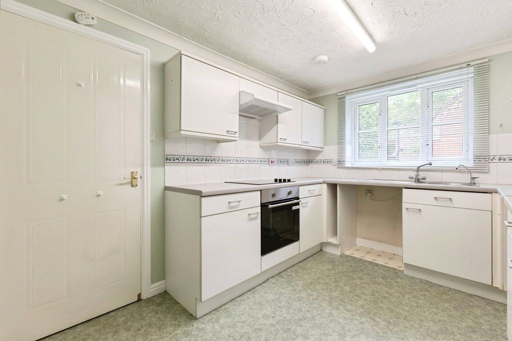 Property photo 3 of 20 Pbox-Img.Jpg