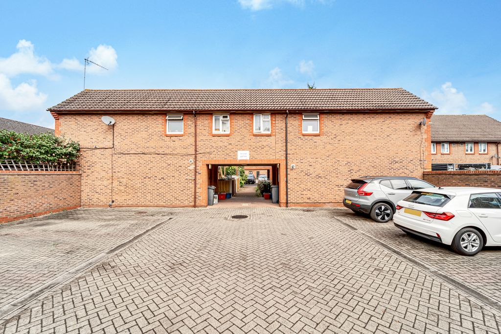 Property photo 1 of 11 Dsc03525